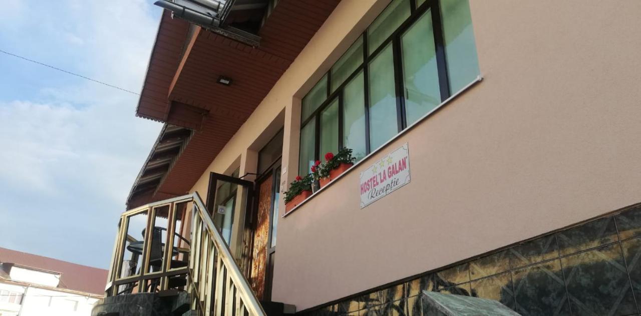 Hostel „La Galan” Rădăuţi Esterno foto