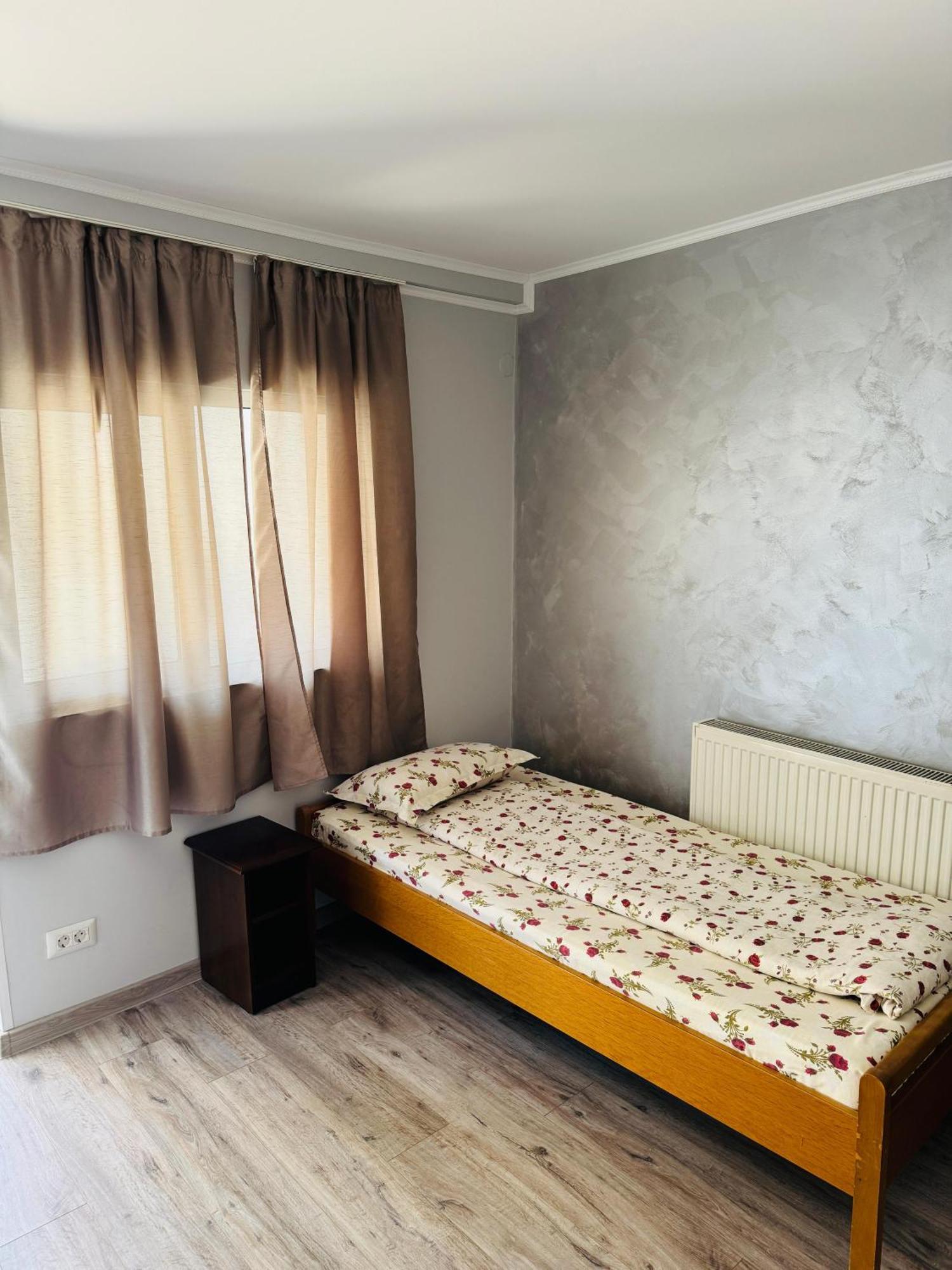 Hostel „La Galan” Rădăuţi Esterno foto